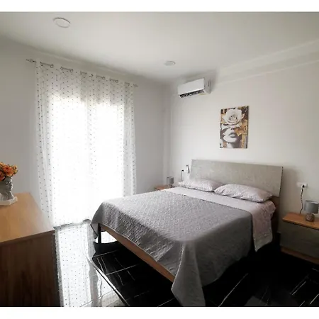Le Dame Apartmán